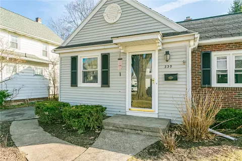 339 Tarrington Rd, Irondequoit, NY 14609 photo 3