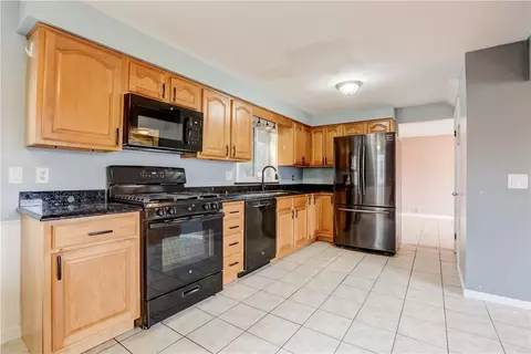 174 Vinal Ave, Irondequoit, NY 14609 photo 11