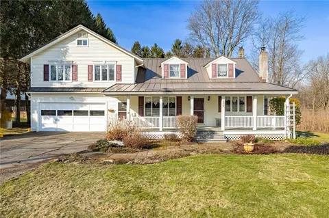5099 County Line Rd, Webster, NY 14580