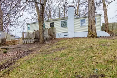 904 S Washington St, East Rochester, NY 14445