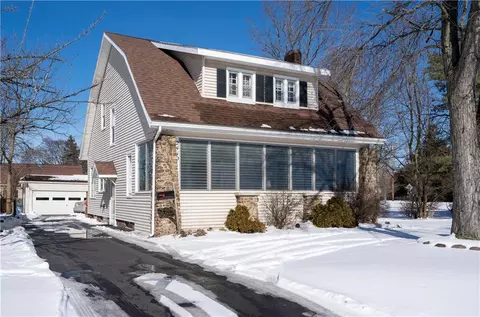 2410 Titus Ave, Irondequoit, NY 14622