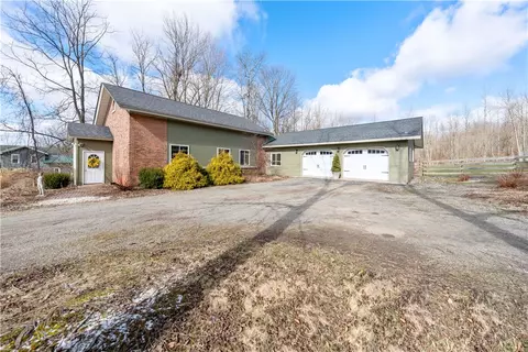 7245 Zurich Rd, Arcadia, NY 14489