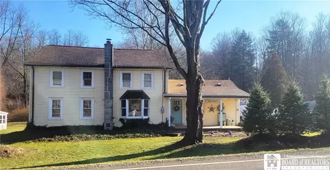 9708 Walnut Creek Rd, Arkwright, NY 14062