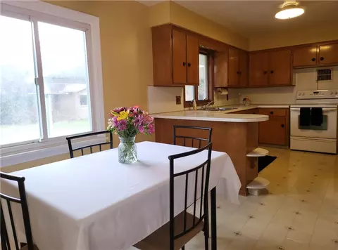 Kitchen - 57 High Pt, Irondequoit, NY 14609 photo 4 of 4