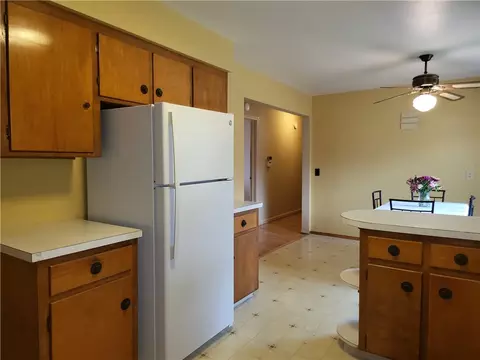 Kitchen - 57 High Pt, Irondequoit, NY 14609 photo 2 of 4