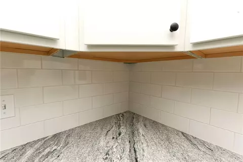 Kitchen - 503 Pineview Dr, Webster, NY 14580 photo 5 of 6