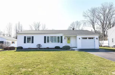 Exterior - 503 Pineview Dr, Webster, NY 14580 photo 2 of 8