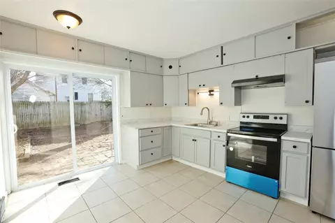 Kitchen - 37 Broderick Dr, Irondequoit, NY 14622 photo 3 of 5