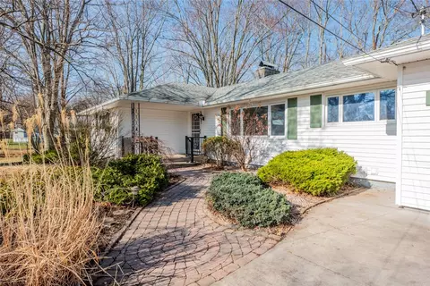 38 Orchard St, Murray, NY 14470