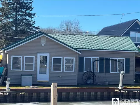 2472 Keller Rd, Busti, NY 14710