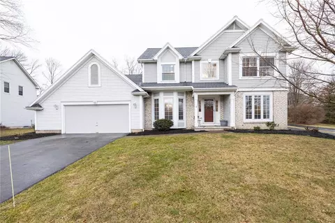 52 Valewood Run, Perinton, NY 14526