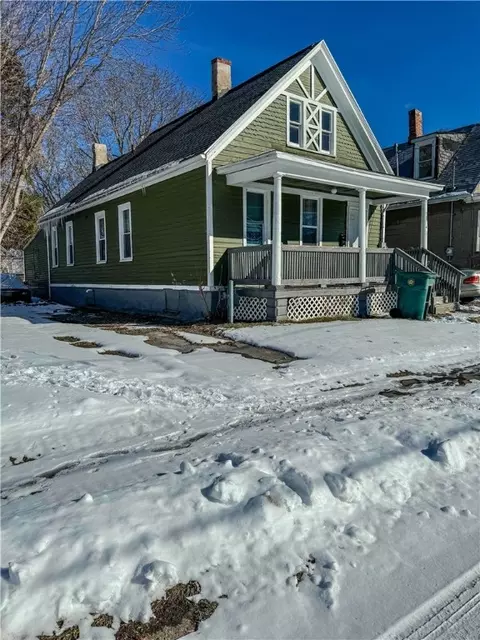 78 Evergreen St, Rochester, NY 14605