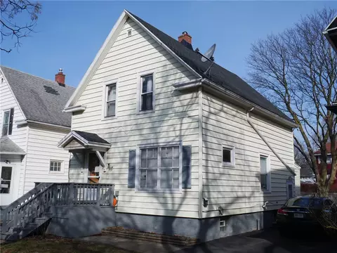 392 Sawyer St, Rochester, NY 14619