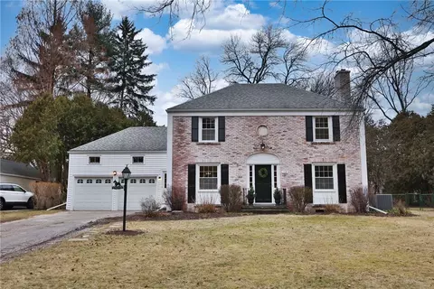 112 Babcock Dr, Brighton, NY 14610