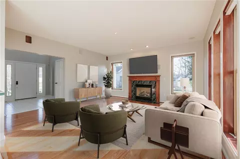 Living - 27 Angels Path, Webster, NY 14580 photo 2 of 7