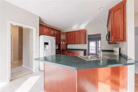 Kitchen - 27 Angels Path, Webster, NY 14580 photo 1 of 4