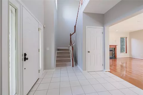 Entry Way - 27 Angels Path, Webster, NY 14580 photo 1 of 3