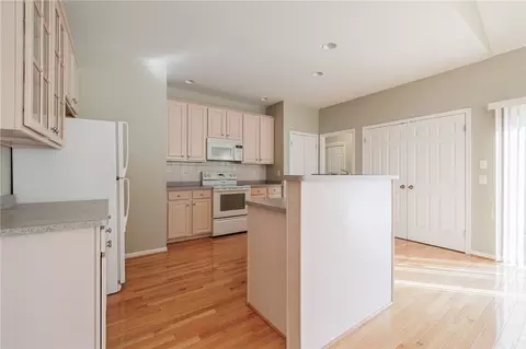 Kitchen - 27 Angels Path, Webster, NY 14580 photo 4 of 4