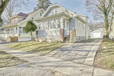 75 Clairmount St, Rochester, NY 14621