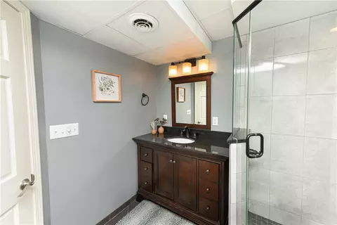 Bath - 801 Ensign Dr, Webster, NY 14580 photo 5 of 5