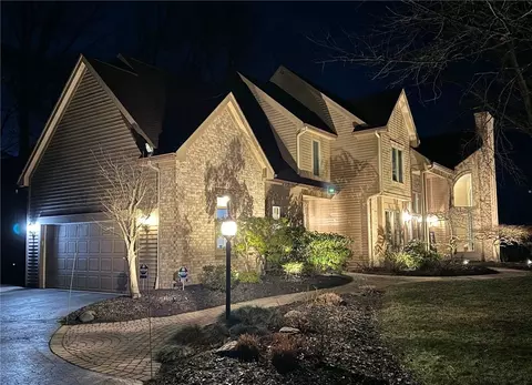 Exterior - 801 Ensign Dr, Webster, NY 14580 photo 8 of 11