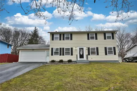 28 Riviera Dr, Gates, NY 14624