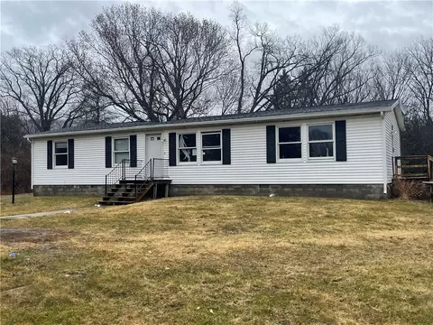 59721 State Route 415, Avoca, NY 14809