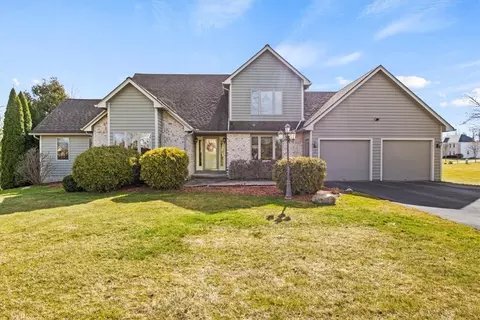 1 Peregrine Way, Webster, NY 14580