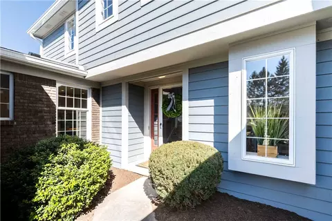 62 Creek Rdg #PVT, Pittsford, NY 14534