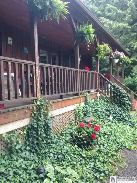 Exterior - 717 Barnum Rd, Olean, NY 14760 photo 12 of 15