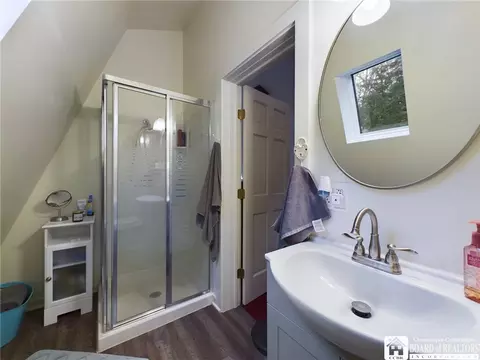 Bath - 717 Barnum Rd, Olean, NY 14760 photo 4 of 4