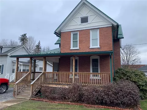 23 Elm St, Andover, NY 14806