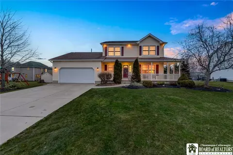 4833 John Michael, Hamburg, NY 14075