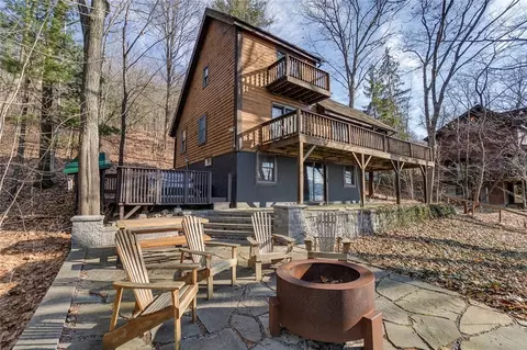 11396 E Lake Rd, Wayne, NY 14840