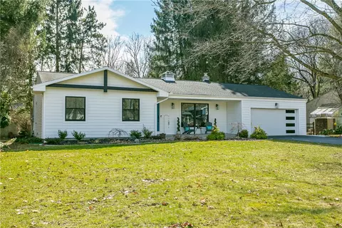 101 Kirklees Rd, Pittsford, NY 14534