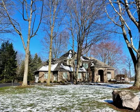 6 Tawney Pointe, Greece, NY 14626