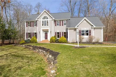 16 Dixon Woods, Honeoye Falls, NY 14472