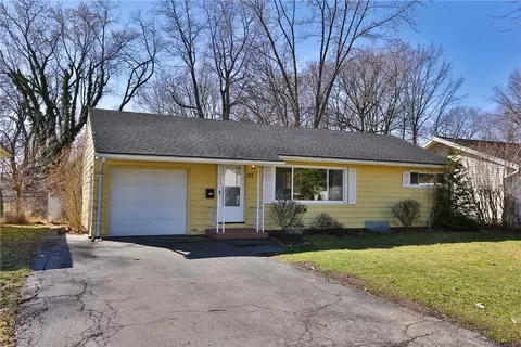153 Ransford Ave, Irondequoit, NY 14622