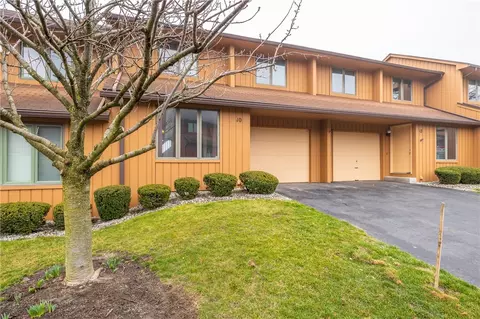 10 Lower Hill Ln, Perinton, NY 14450
