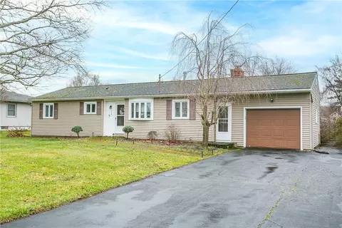 1407 Schlegel Rd, Webster, NY 14580