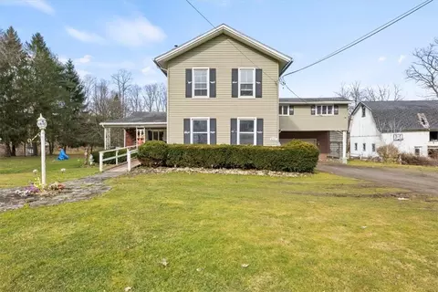 8002 S Main St, Springwater, NY 14560
