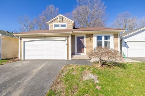 58 Winfield Ln, Webster, NY 14580