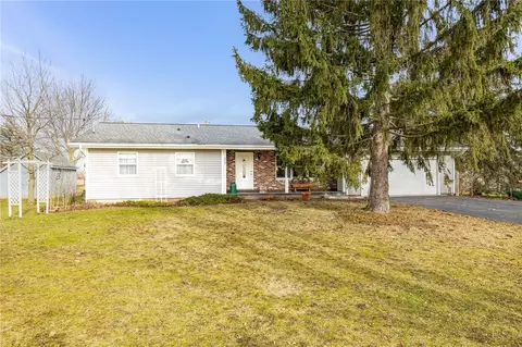 259 Sibley Rd, Honeoye Falls, NY 14472