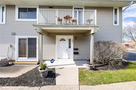 462 Eastbrooke Ln, Rochester, NY 14618