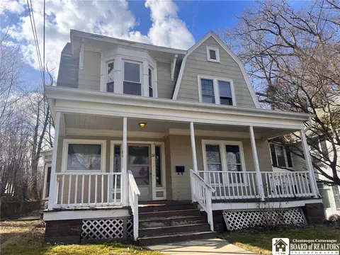 28 Broadhead Ave, Jamestown, NY 14701