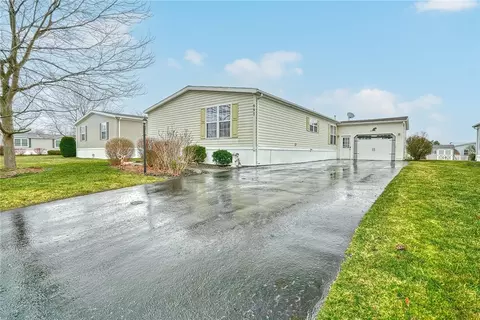 997 Gypsum Mills St #408, Victor, NY 14564