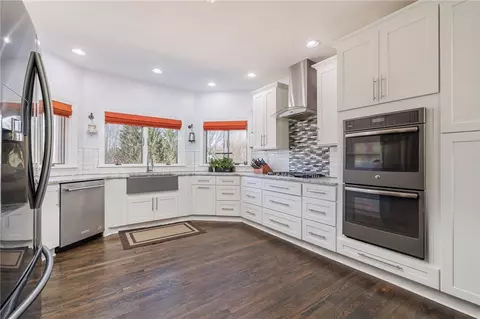 Kitchen - 41 Stablegate Dr, Webster, NY 14580 photo 3 of 7