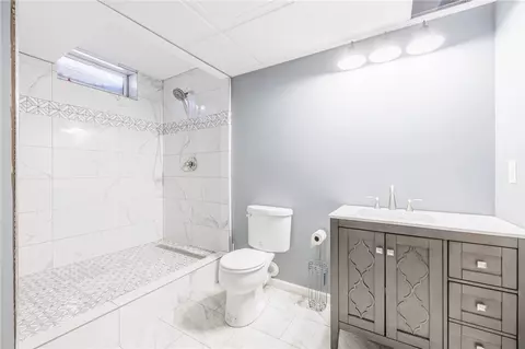 Bath - 41 Stablegate Dr, Webster, NY 14580 photo 5 of 5