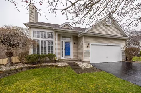 190 Sewilo Hills Dr, Irondequoit, NY 14622