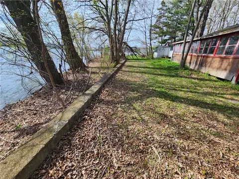 4653 Wadsworth Cv, Geneseo, NY 14454